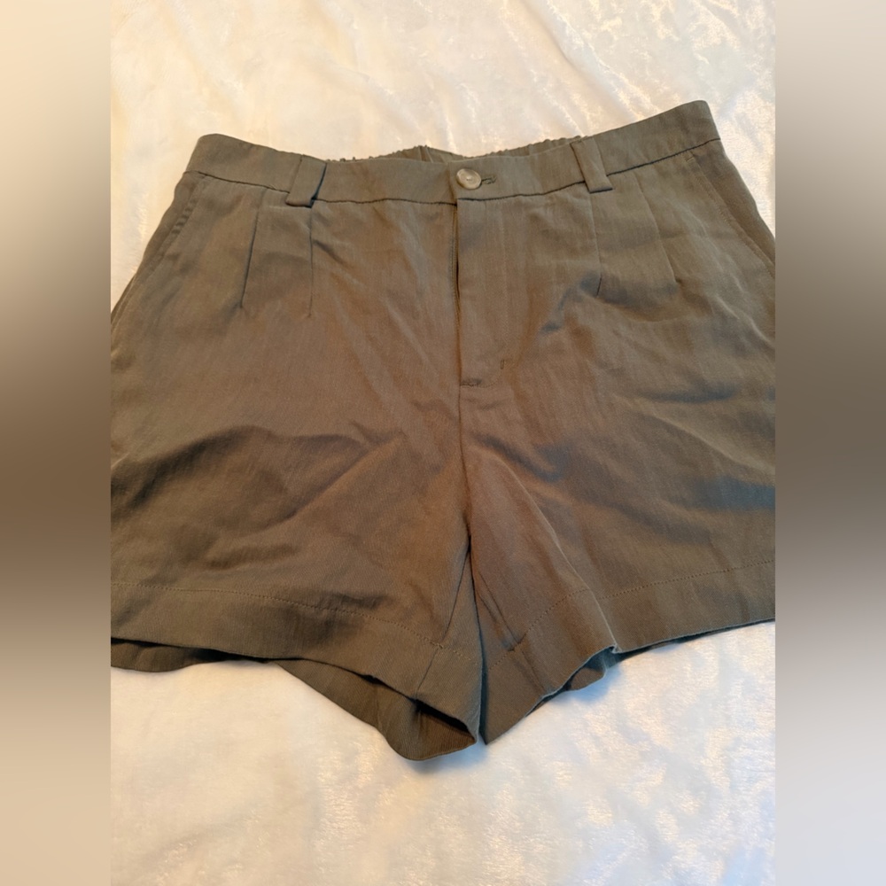 a new day Olive Women's Cargo Shorts - Picture 2 of 12